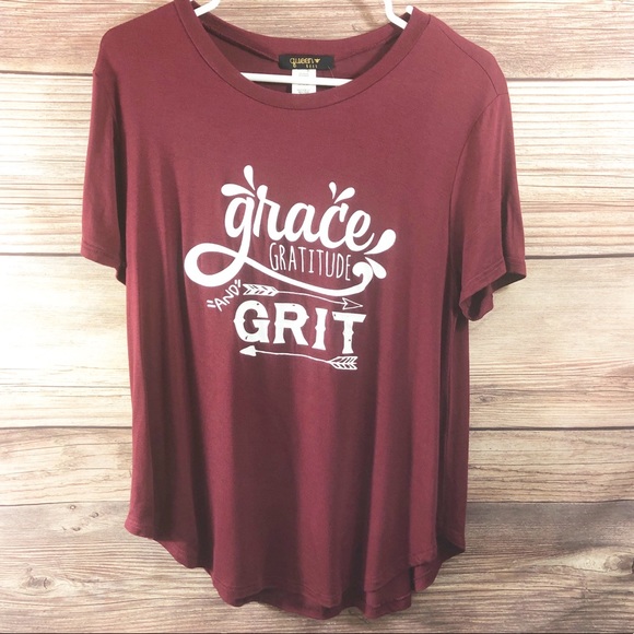 Tops - NWT Short Sleeve Maroon Graphic T-Shirt
